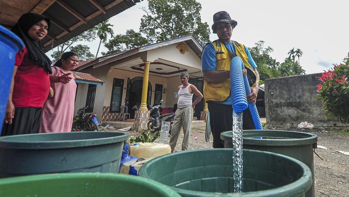 Mentrans Tegaskan Dukungan Air Bersih Jadi Fokus Pemulihan Pascabencana di Sumatera