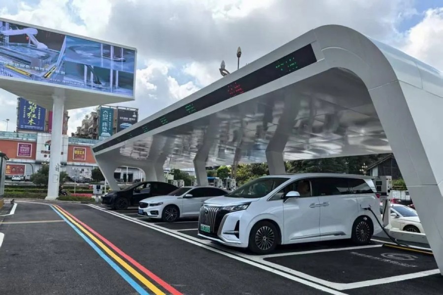 Standar Efisiensi Energi Baru Mobil Listrik China Berlaku Awal 2026