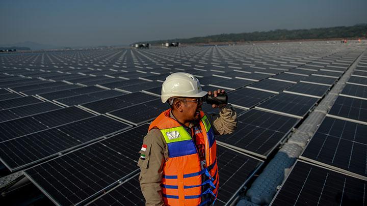 PLTS Waduk Gajah Mungkur Jadi Pendorong Energi Hijau dan Kesejahteraan Ekonomi Lokal