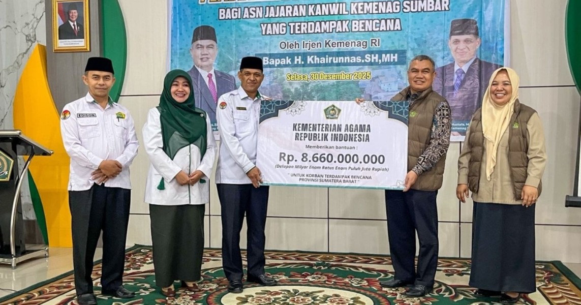 Kemenag Distribusikan Kitab Suci Lintas Agama bagi Penyintas Bencana Sumatera