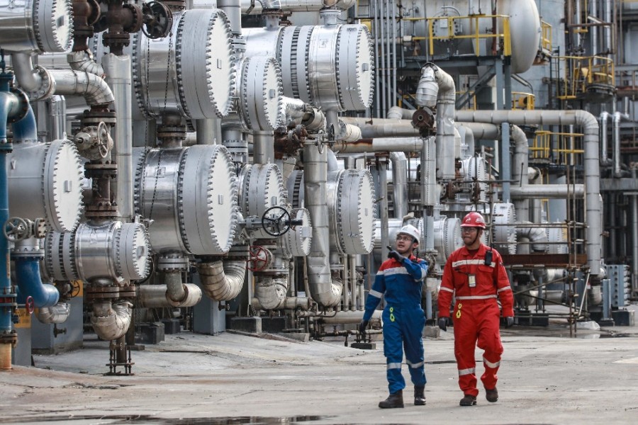 Megaproyek Kilang Tuban Tiga Ratus Tujuh Puluh Tujuh Triliun Butuh Pemodal Baru