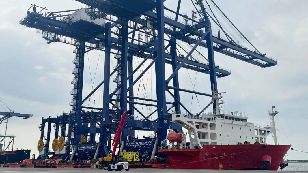 Pelindo Tambah 39 Alat Bongkar Muat Perkuat Logistik Nasional 2026