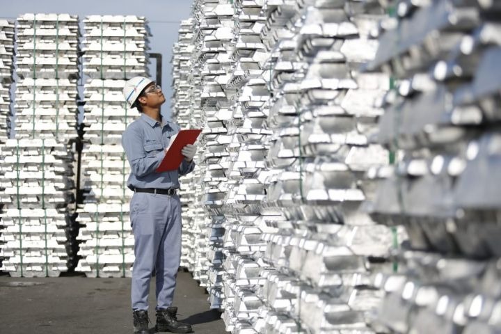 MIND ID Klaim Hilirisasi Perkuat Basis Industri Nasional di Tahun 2026