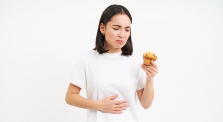 Kenali Gejala Awal dan Cara Efektif Atasi Keracunan Makanan