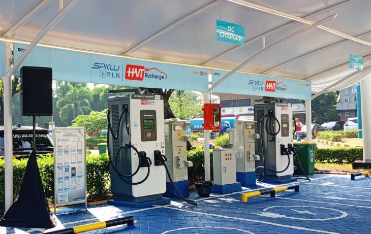 PLN Resmikan SPKLU Center Jakarta Dukung Mobilitas Libur Nataru 2026