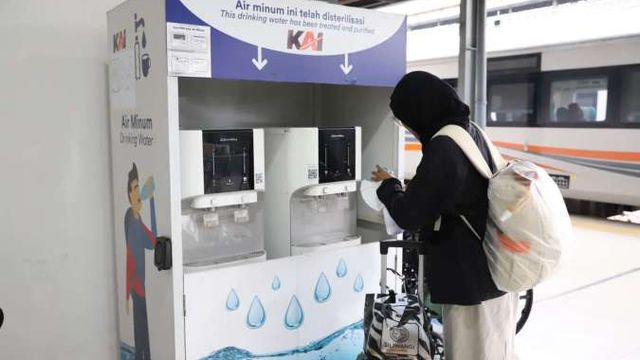 Coway Gandeng KAI Hadirkan 170 Refill Station Air Minum Gratis di 41 Stasiun, Dukung Mudik Sehat dan Ramah Lingkungan Selama Lebaran