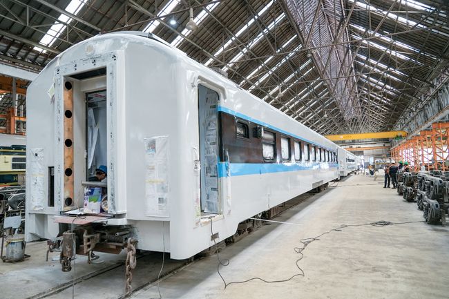 Penampakan Luar Dalam Kereta Api Ekonomi Kerakyatan Jakarta-Yogya Jadi Favorit