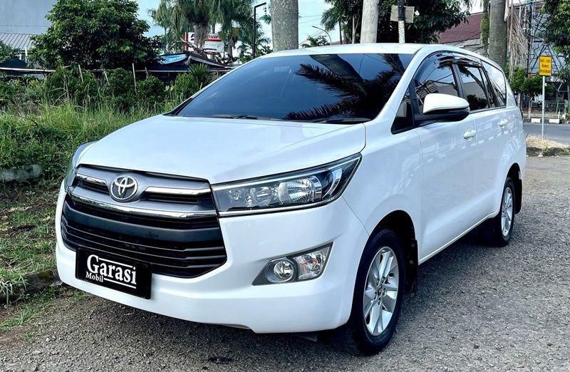 Toyota Innova Reborn: Mobil Keluarga Tangguh dengan Efisiensi BBM yang Mengesankan