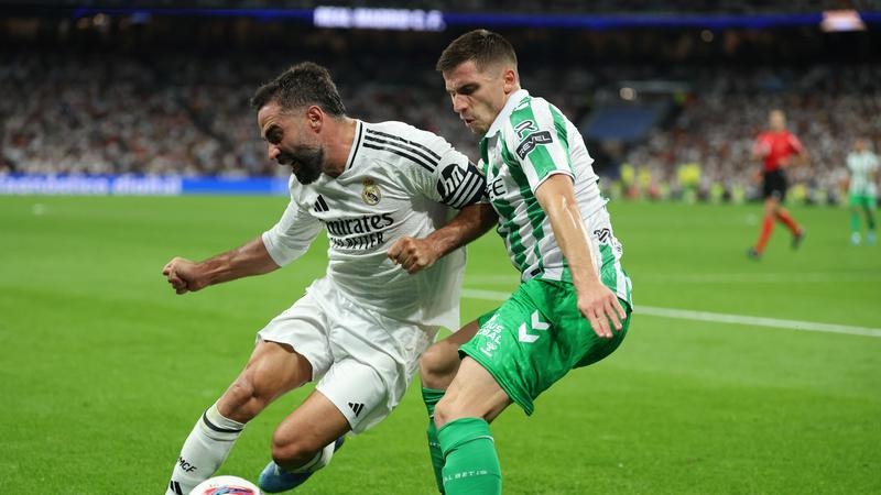 Real Madrid Siapkan Alexander-Arnold dan Jimenez Gantikan Dani Carvajal