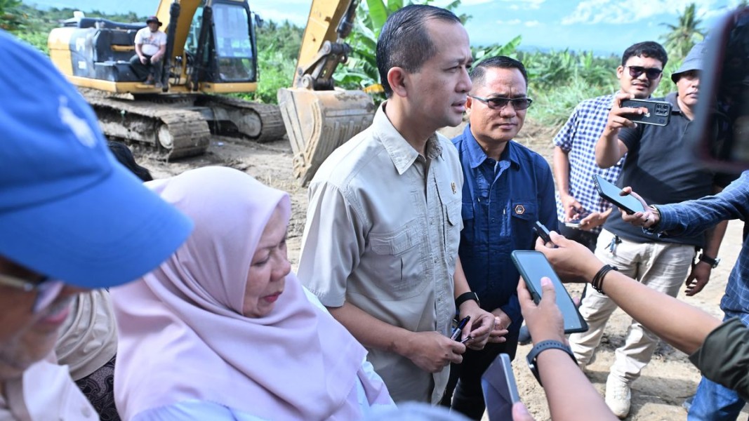 Kunjungan Menteri Transmigrasi ke Sigi untuk Meninjau Pembangunan Kampus Patriot