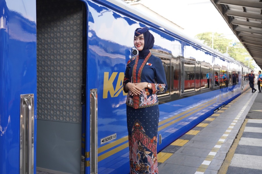 KAI Services Hadirkan Layanan Premium Dukung Operasional Suite Class Compartment di Kereta Argo Bromo Anggrek