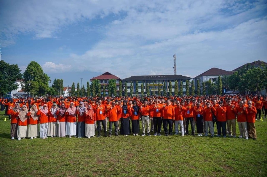 Mahasiswa KKN UMPWR Dorong Ekonomi Kreatif Melalui Seminar Optimalisasi Live TikTok