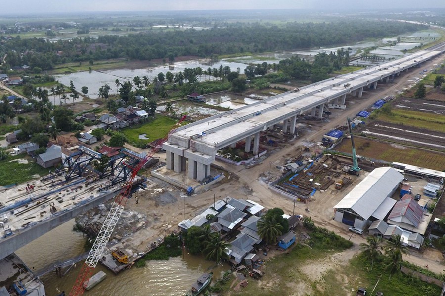 Strategi Hutama Karya Atasi Tantangan Jalan Tol Trans Sumatera