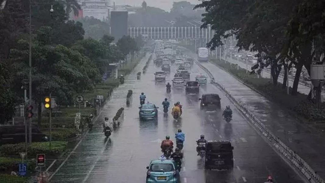 BMKG Tetapkan Status Waspada Cuaca Jakarta Hari Ini, Hujan Lebat Mengintai Sejak Siang