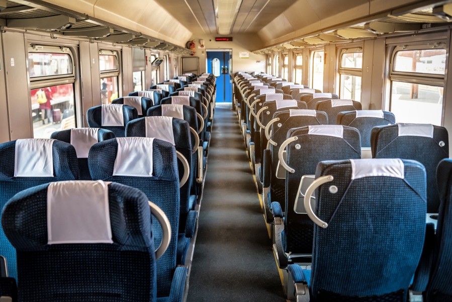 8 Tips Memilih Kursi Kereta Ekonomi yang Nyaman