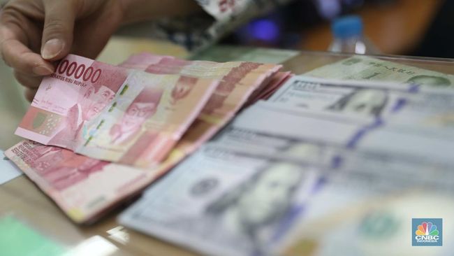 Rupiah Melemah ke Rp16.301, Cek Kurs Dolar AS di Bank Mandiri, BRI, BCA, dan BNI Hari Ini