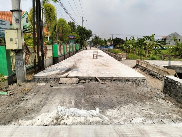 Prioritaskan Kualitas Jalan, Pemdes Sidorejo Pilih Betonisasi sebagai Solusi Infrastruktur Berkelanjutan