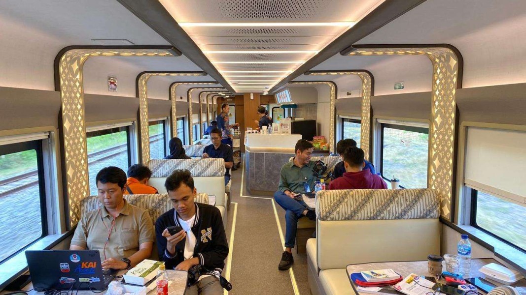 Prediksi Kenaikan Volume Penumpang Hingga 11 Persen di Nataru: Kesiapan PT KAI Daop 5 Purwokerto Menghadapi Musim Liburan