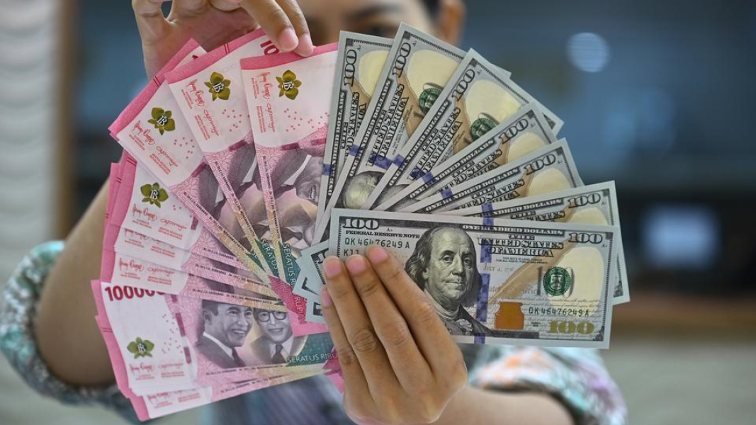 Rupiah Dibuka Menguat, Prediksi Melemah Akibat Ketidakpastian Kebijakan Fed Desember