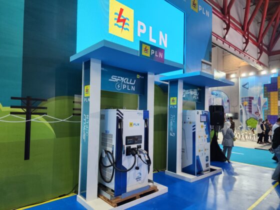 PLN Dorong Ekosistem Kendaraan Listrik di IIMS 2025, Sambut Green Future Indonesia