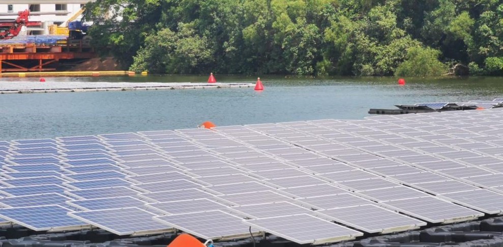 PLN Bangun PLTS Terapung Saguling, Dorong Energi Bersih Nasional