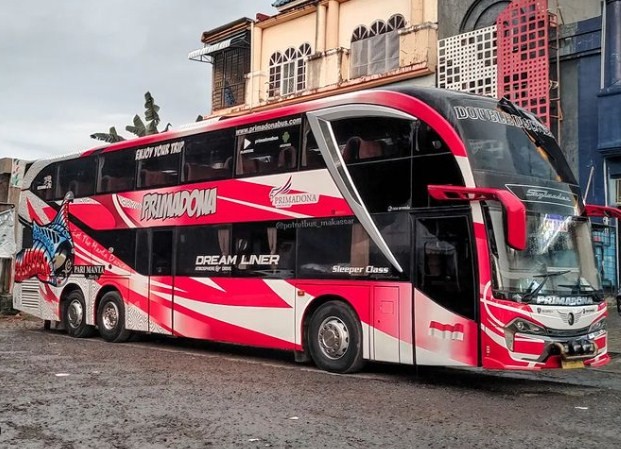 Transportasi Publik di Toraja: Dari Kenangan Bus Lawas hingga Inovasi Bus Mewah