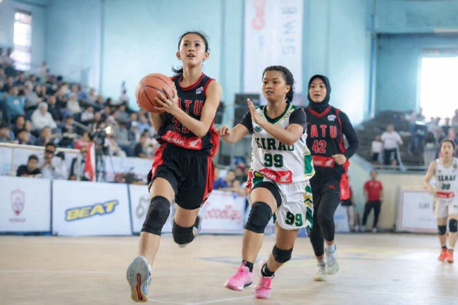 Dominasi Sejak Menit Awal Tim Basket Putri SMAN Satu Kota Jambi Membungkam Titian Teras
