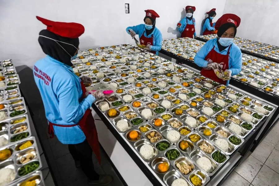 Perluasan Program MBG Sasar Lansia Anak Putus Sekolah Perkuat Gizi Nasional Indonesia