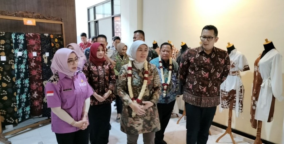 Sentra Industri Kecil dan Menengah Batik di Mojokerto Dorong Daya Saing dan Inovasi Pelaku Usaha