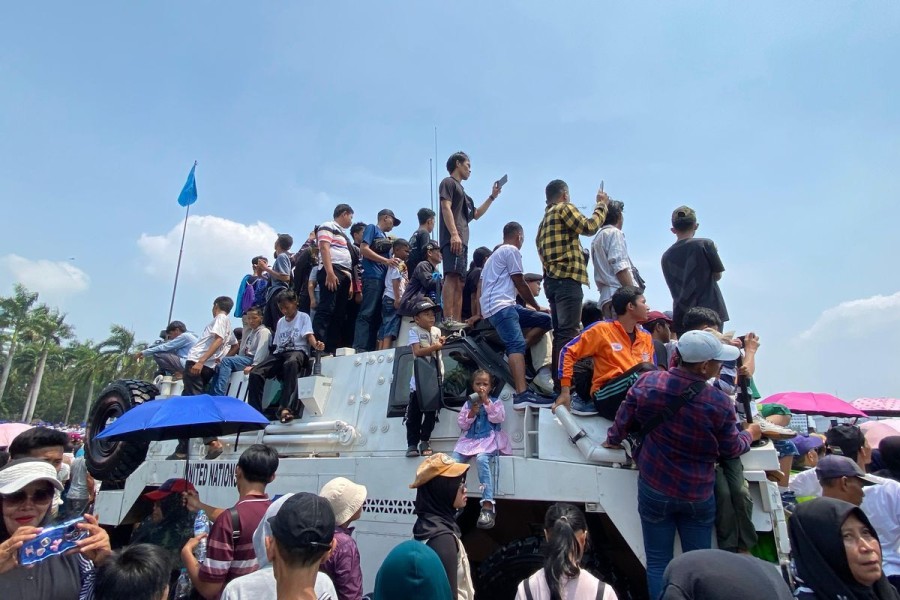 Warga Antusias Rayakan HUT ke 80 TNI di Monas Jakarta