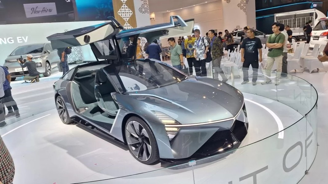 Liuzhou Pamerkan Inovasi Otomotif Pintar di China-ASEAN Expo 2025
