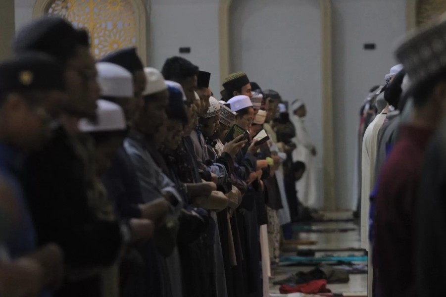 Tarawih 30 Juz Ponpes Temboro Magetan Imam Hafiz Lulus Tajwid