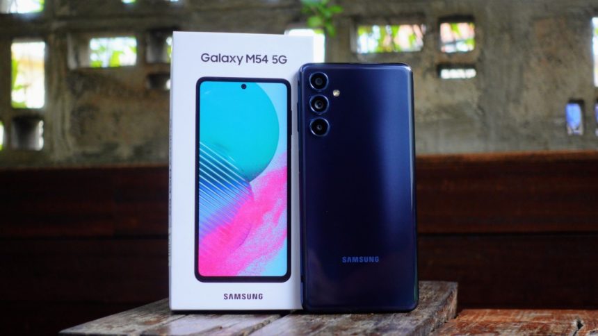 Samsung Galaxy M54 5G: Smartphone Andal untuk Generasi Konten Masa Kini