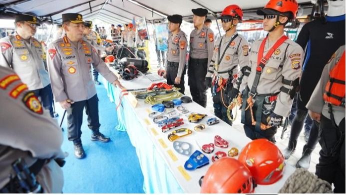 Kapolri Tinjau Kesiapan Polri Hadapi Bencana Musim Hujan dan Libur Nataru