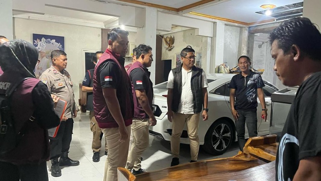Penggeledahan dan Pengusutan Kasus Kades Kohod di Tangerang: Mobil Mewah dan Pemalsuan Disorot