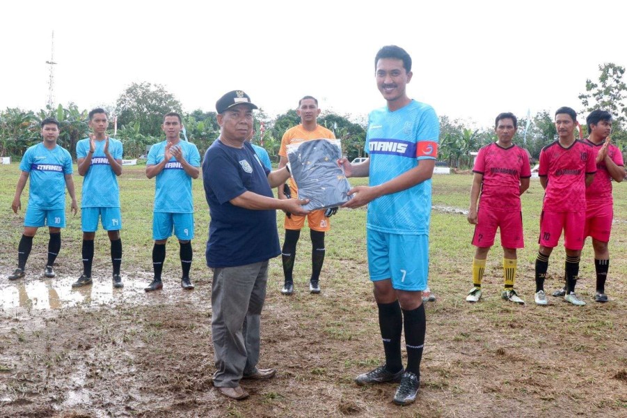 Semangat Kompetisi dan Silaturahmi Warnai Mataraman Cup Sepak Bola