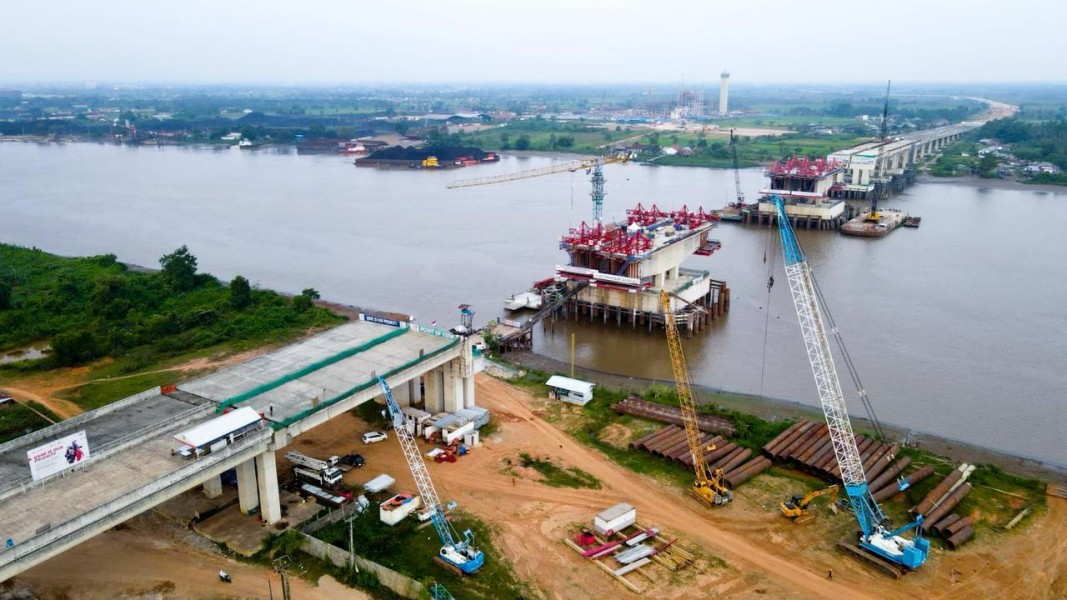 AHY Tekankan Kualitas Infrastruktur Tol Palembang Betung Dan Jembatan Musi V