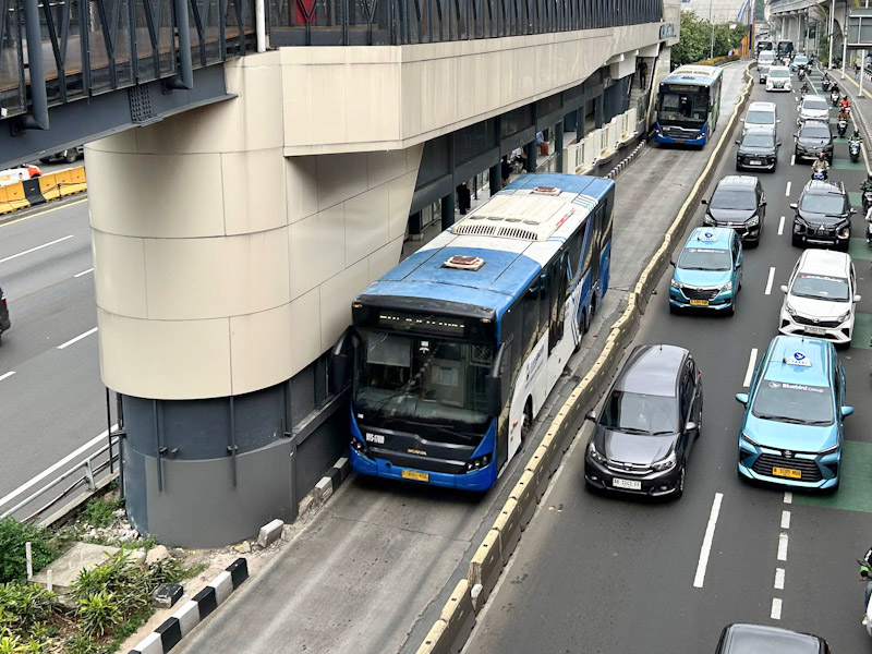 Transportasi Gratis DKI untuk 15 Golongan Warga