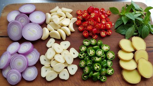 7 Tips Menyimpan Bumbu Iris Agar Selalu Segar dan Awet