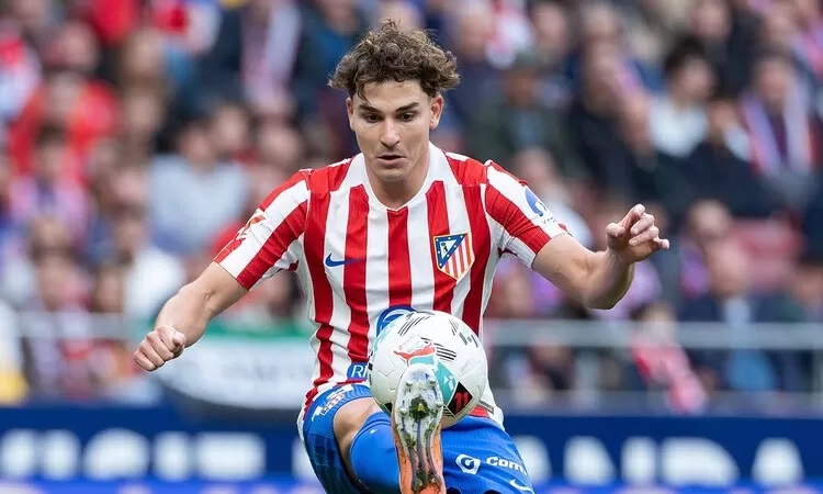 Julian Alvarez Tentukan Pilihan Transfer yang Bisa Guncang Liga Inggris Musim Depan