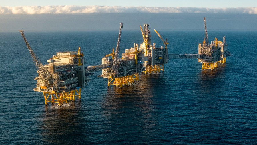 Harga Minyak Dunia Menguat, Membuka Kesempatan Stabilitas Ekonomi dan Pasar Energi