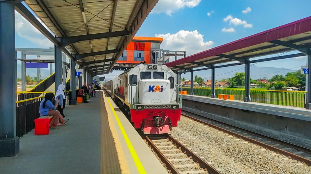 Kereta Api Pilihan Transportasi Bersih Minim Emisi Masa Depan Kereta Api Pilihan Transportasi Bersih Minim Emisi Masa Depan