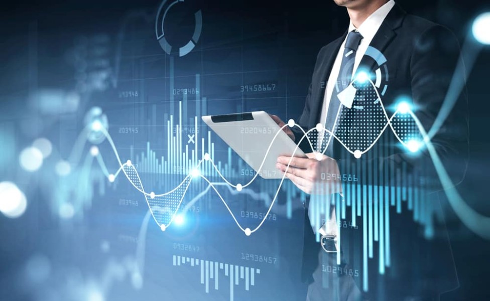 Tantangan dan Peluang: Masyarakat Perlu Cerdas Finansial Hadapi Era Digital