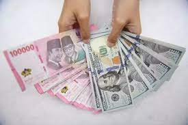 Nilai Tukar Rupiah Melemah Data Kurs Jual Beli Dolar AS di BCA dan 7 Bank Lainnya Hari Ini (10 Maret 2025)