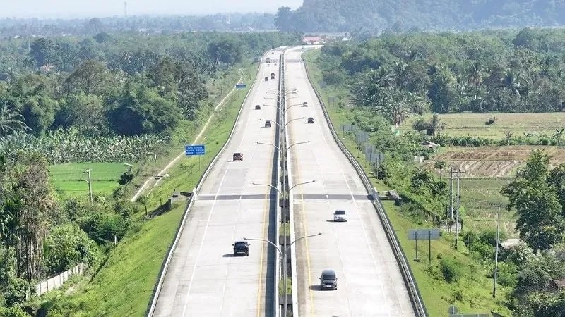 Pemerintah Proyeksikan Operasional Proyek Tol Sicincin-Bukittinggi Pada Tahun Dua Ribu Tiga Puluh Satu
