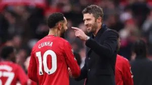 Michael Carrick Hadirkan Perubahan Sunyi di Manchester United Lewat Pendekatan Manusiawi Baru