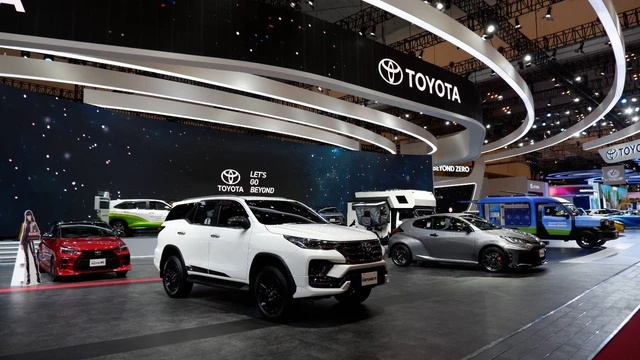 Toyota Tetap Perkasa di Tengah Koreksi Pasar Otomotif
