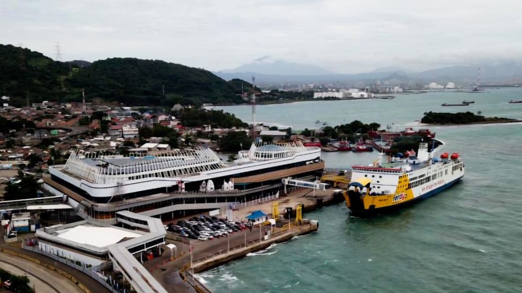ASDP Pastikan Penyeberangan Ambon Lancar Saat Libur Nataru 2025