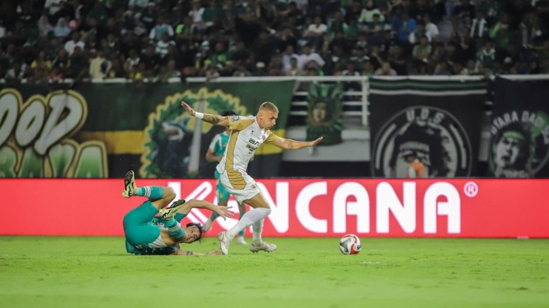 Persebaya Ditahan Imbang Dewa United Meski Unggul Jumlah Pemain
