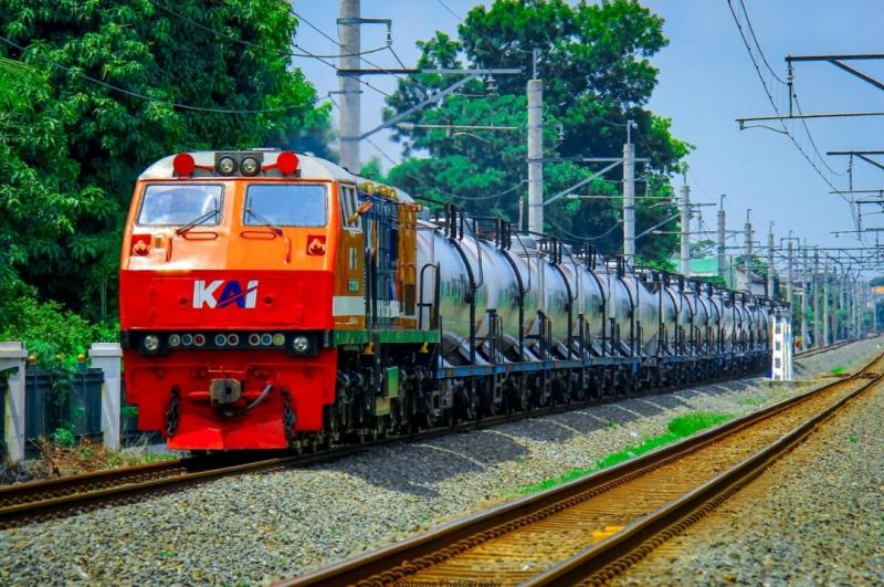 KAI Pastikan Distribusi BBM Tetap Lancar Selama Arus Mudik Lebaran 2025, Angkut Ratusan Ribu Ton Energi Bangsa